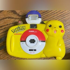 A Vintage Pok’eMon - Gotta catch’em all” Camera. Used in great condition